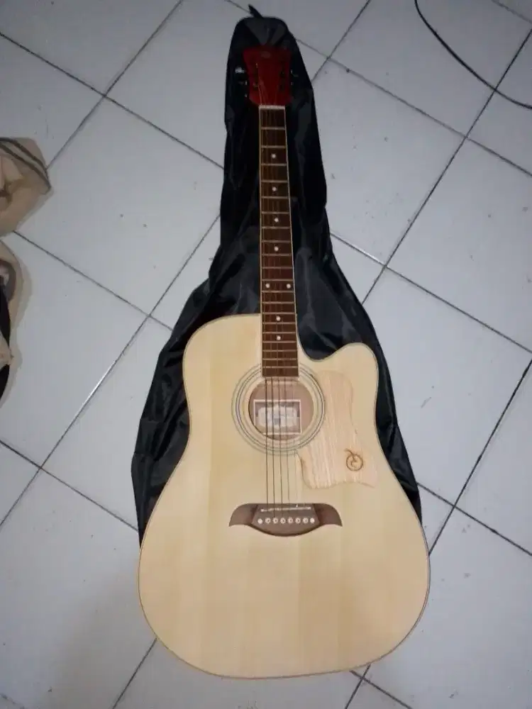 Jual gitar akustik