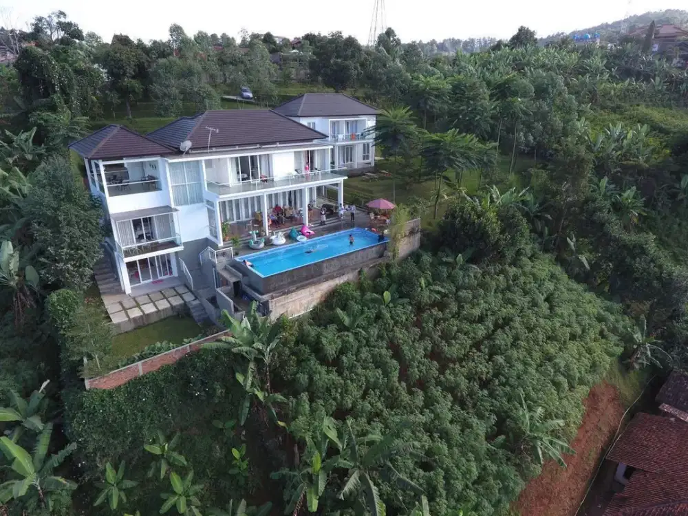 Villa + Kolam Renang + View SHM IMB Area Dago Bandung Utara