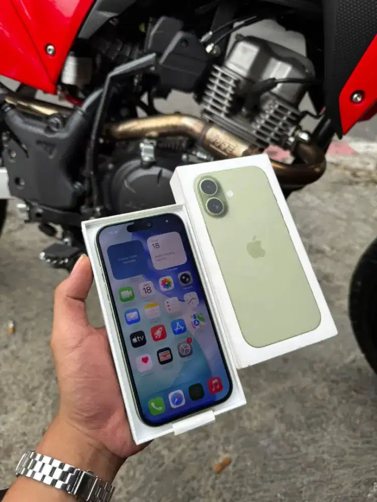Iphone 17 256 resmi iBox like new garansi on