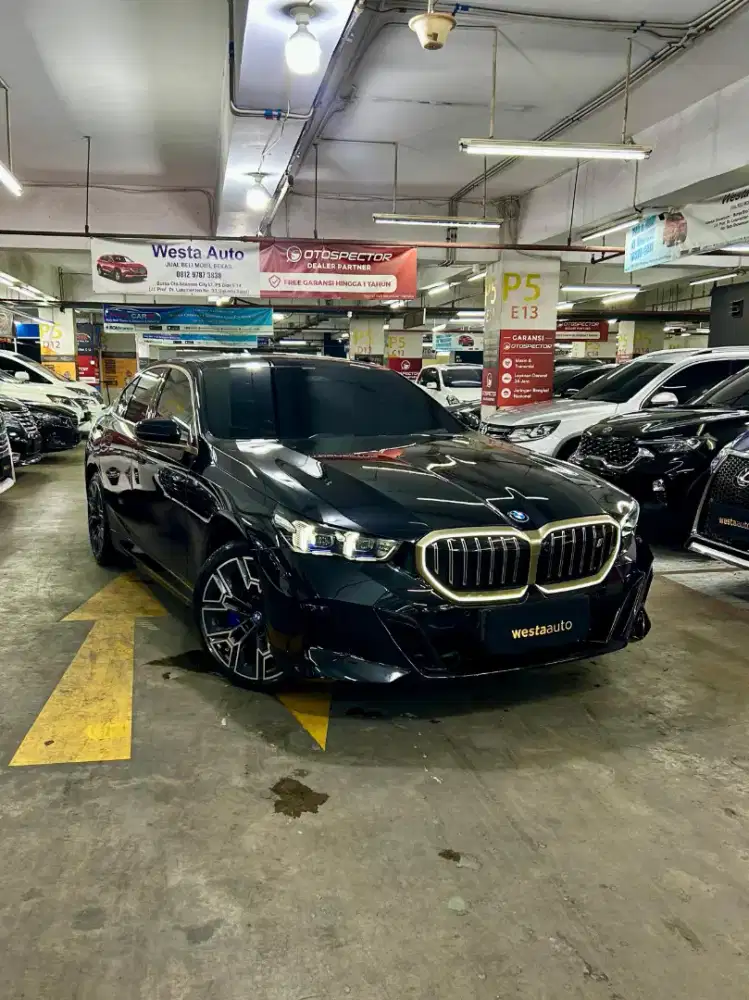EV BMW i5 Edrive40 Msport Gold Edition 2026 nik 2024