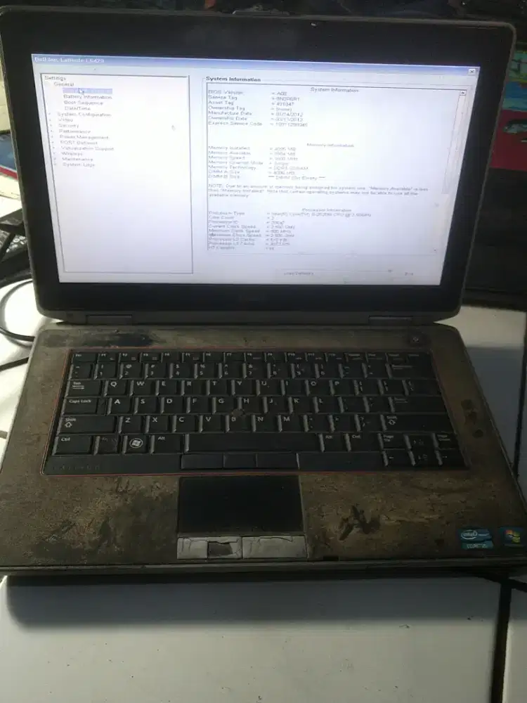 Dell i5 gen 2 ram 4gb minus layar kuning, body atas, port usb 1 mati,