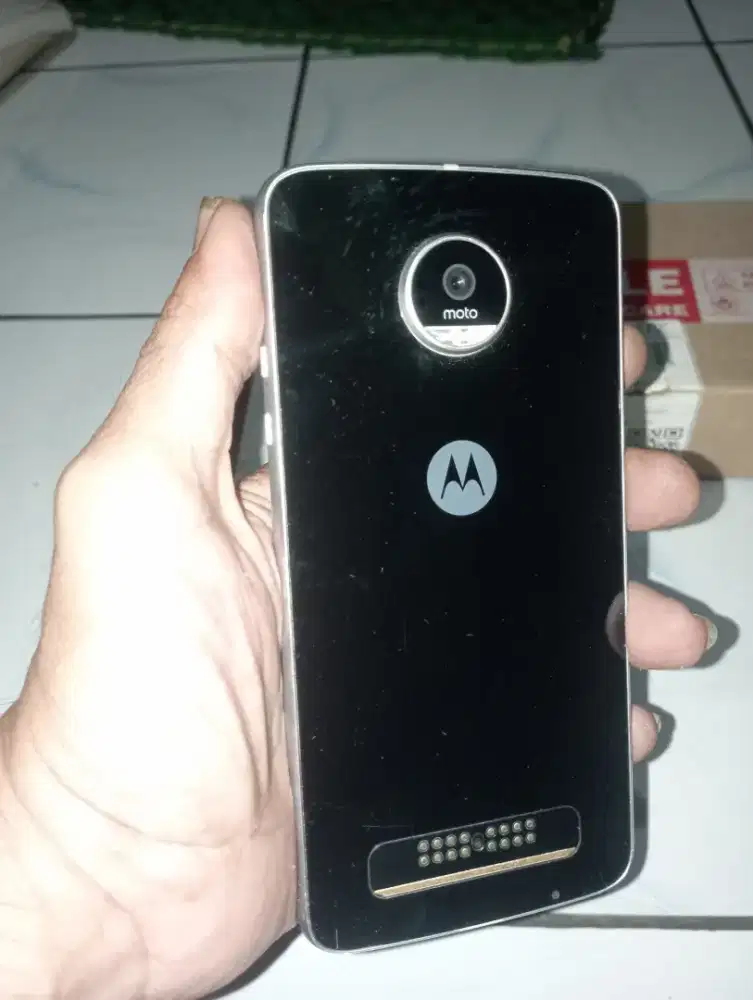Motorola z play