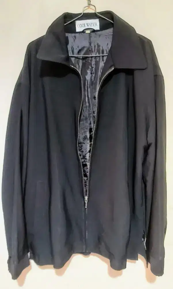 jas / jasko hitam cool water size L