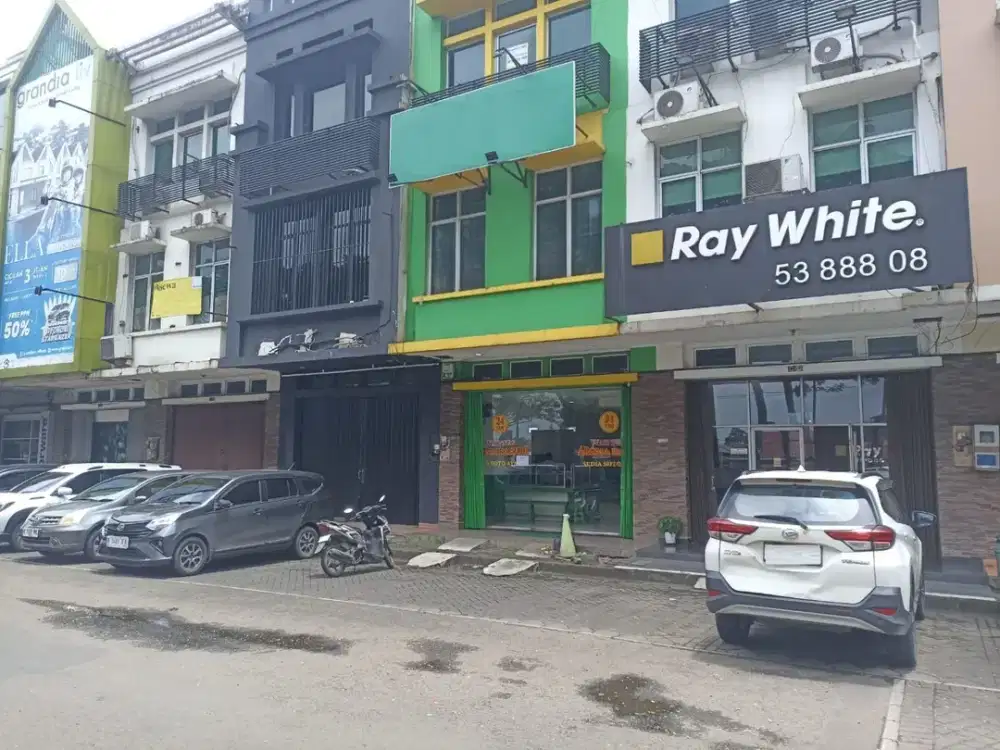 Ruko 3 Lantai Hadap Jalan Raya Utama di BSD Dekat Akses Tol