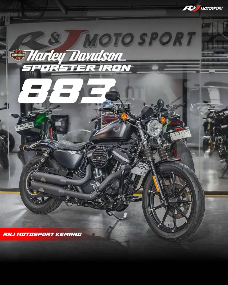 Harley Davidson Sportster Iron 883 Nik 2020 Warna hitam Odo 2.000an