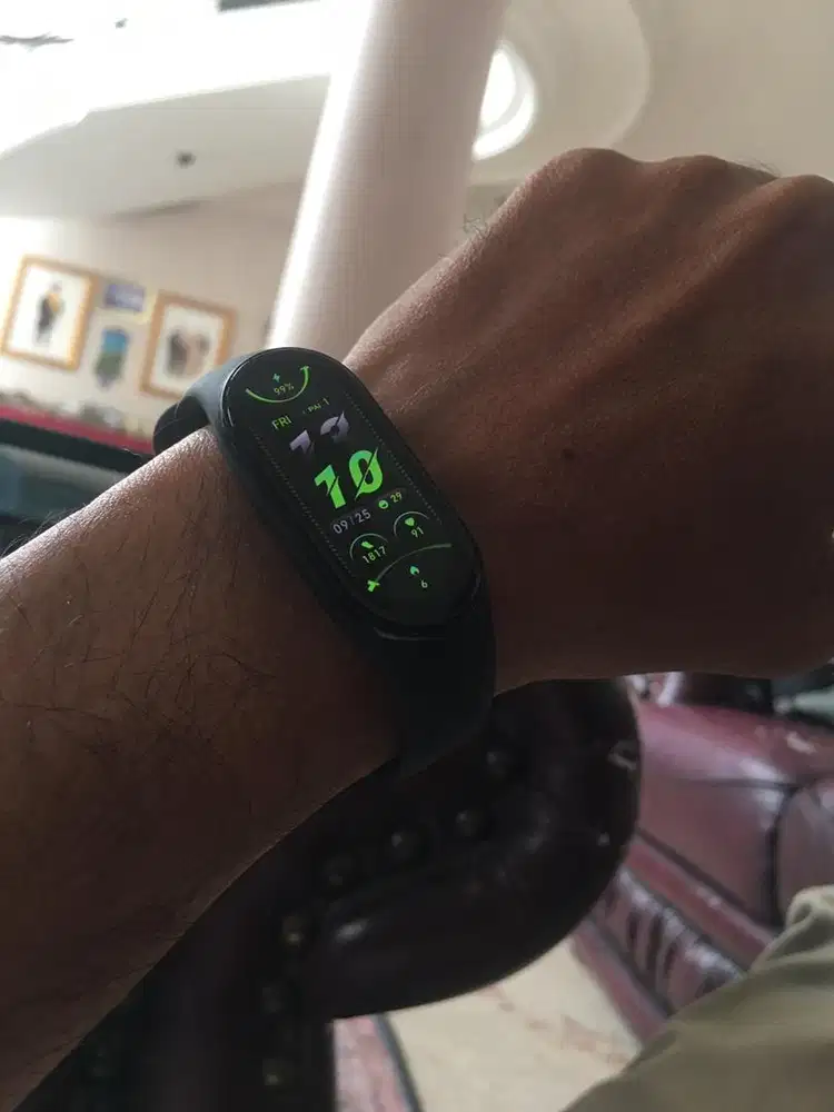 Xiaomi band 7 + charger