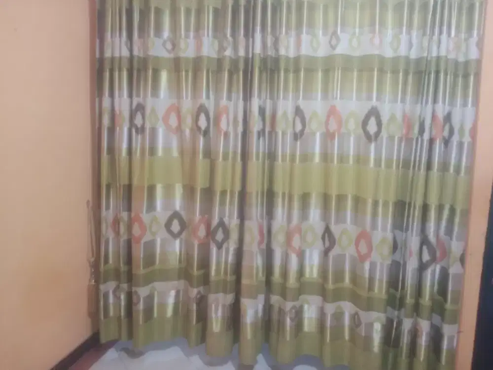 Gorden Jendela Motif