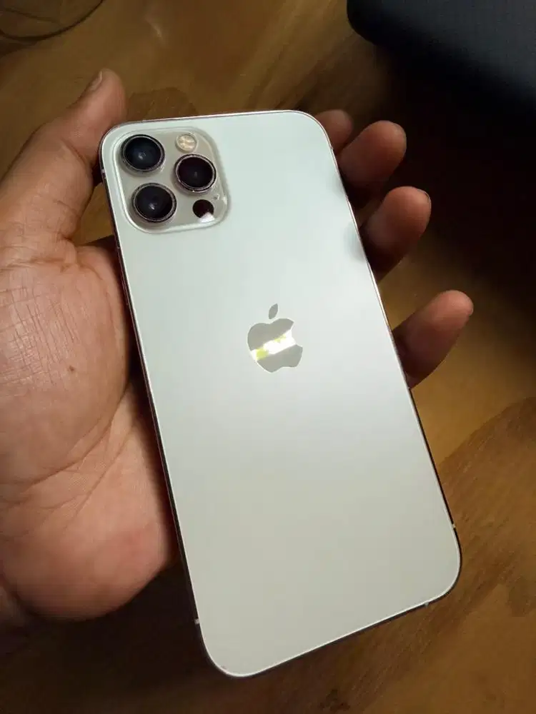 Preloved Iphone 12 Pro 128 Gb. White