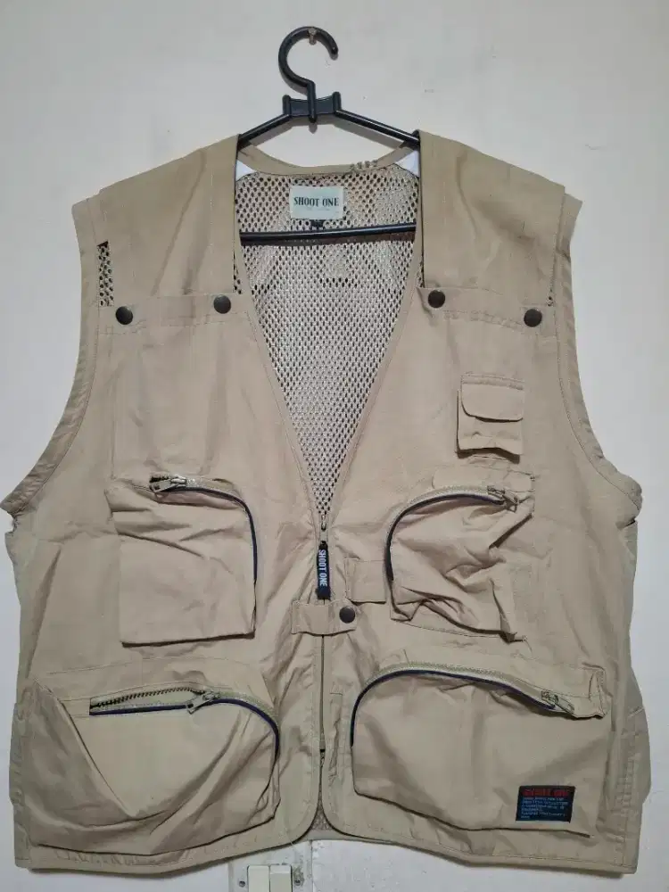 vest / rompi shoot one cokelat size LL /XL