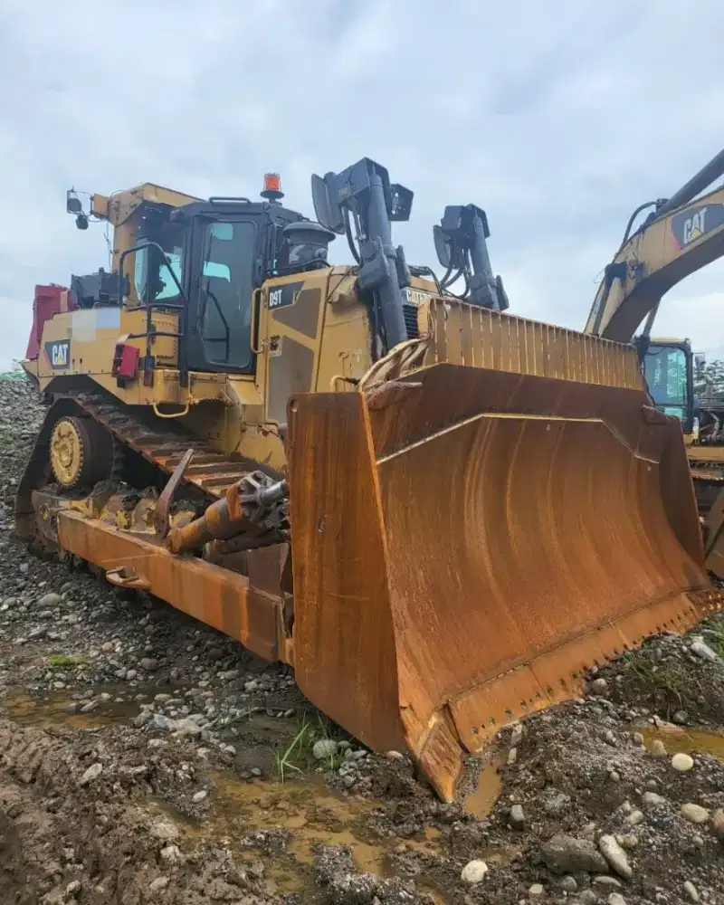 Dozer CAT D9T 2019 di Jambi