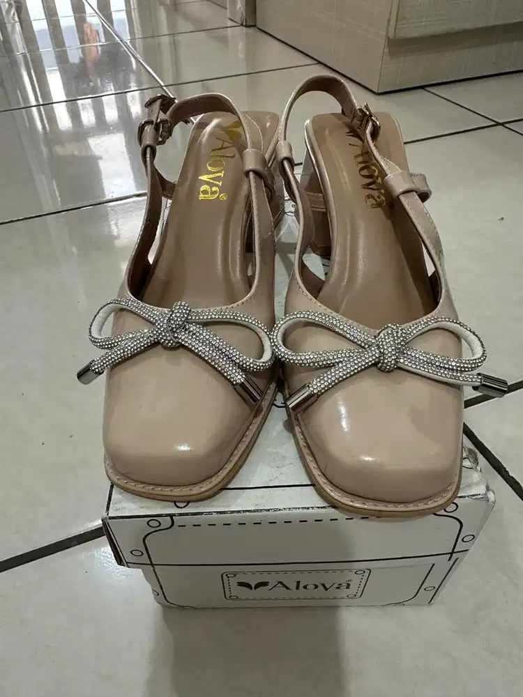 Sepatu wanita cantik heels 5cm