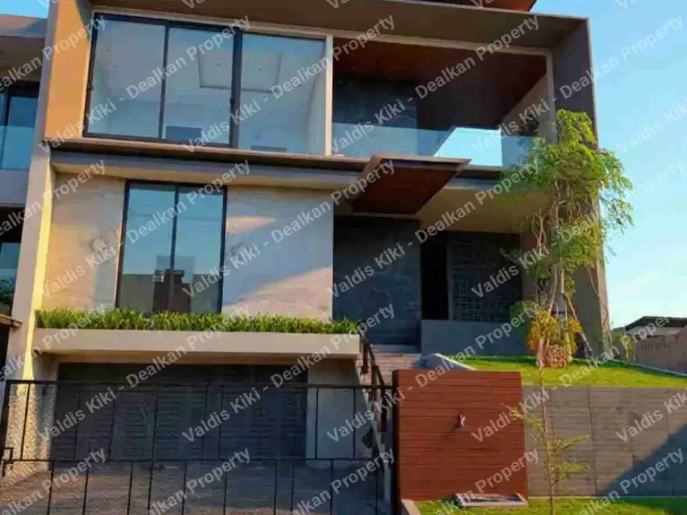 RUMAH MEWAH KONSEP VILLA DI BUKIT GOLF MEDITERANIA SOMERSET CITRALAND SURABAYA BARAT