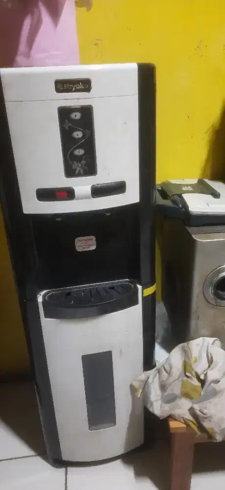 Dispenser miyako