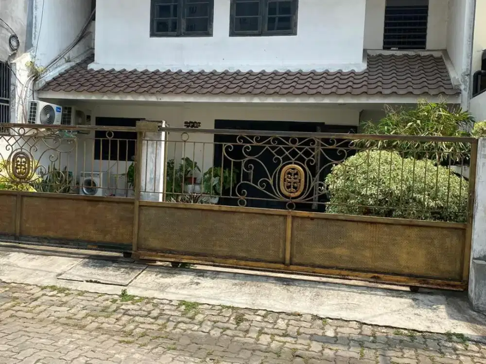 DIJUAL Rumah 2 Lantai yang Siap Huni dan Strategis di Sunter Pratama, Jakarta Utara