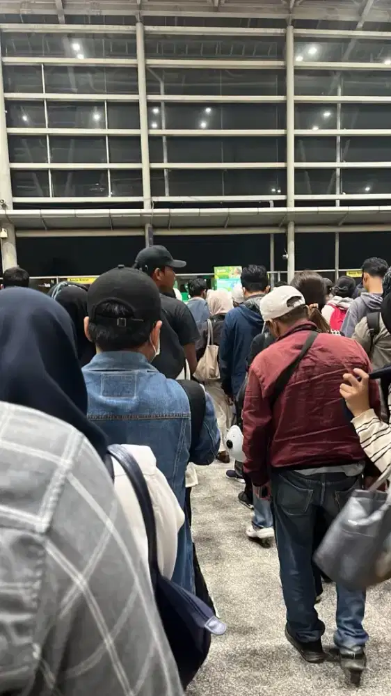 Mencari kerja laki-laki