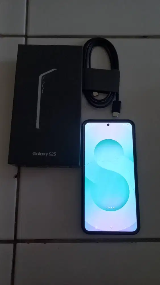 Samsung S25 256 GB