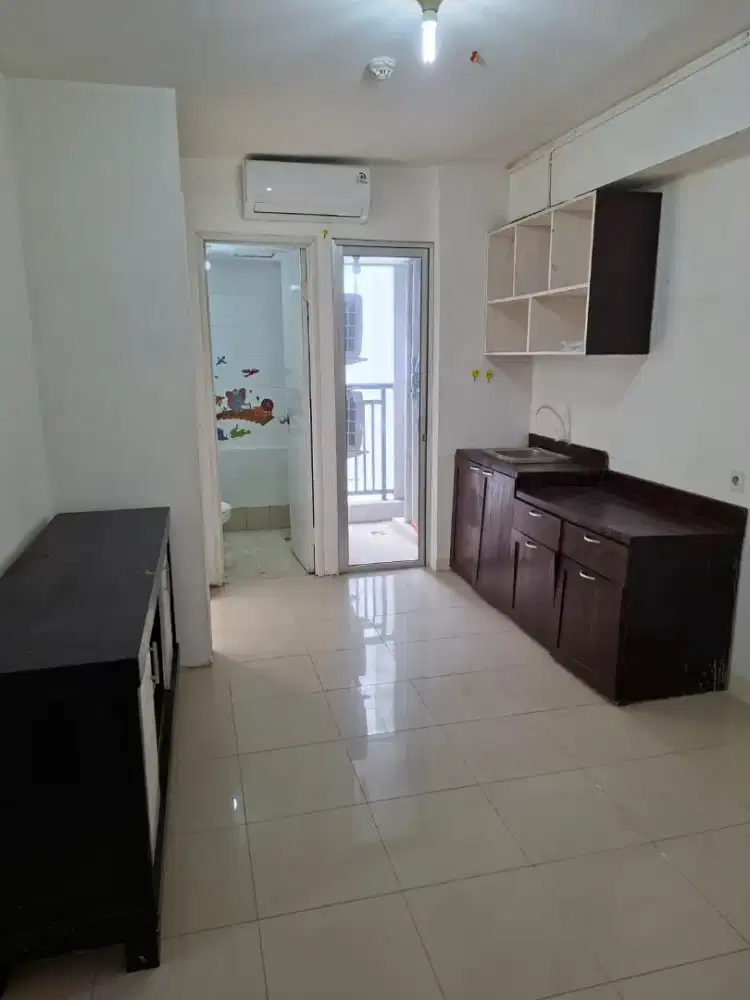 Readdy stock 2bedroom semi apartemen Bassura City
