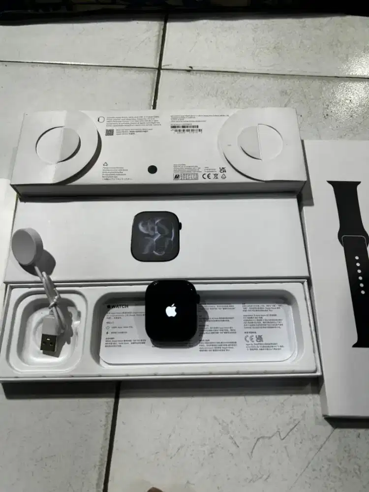 Iwatch Apple series 11 fullset jual cepet