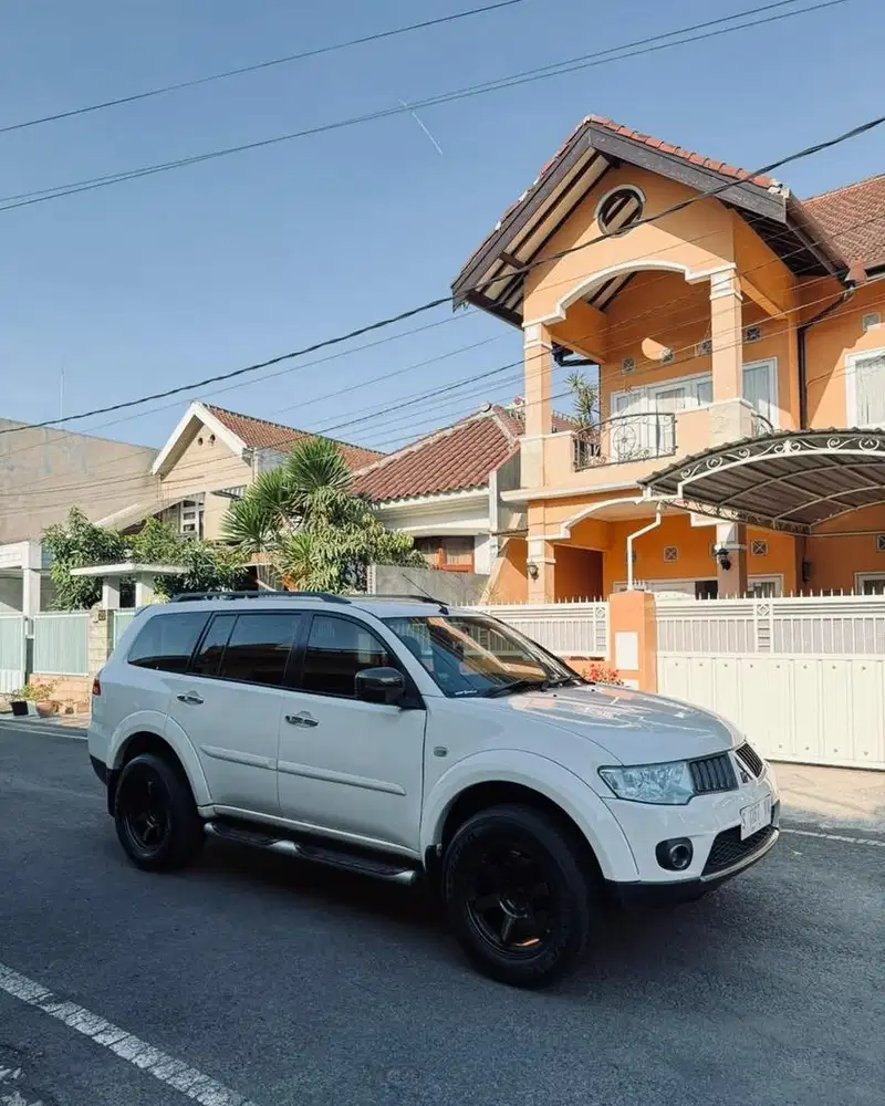 MITSUBISHI PAJERO SPORT EXCEED 2011