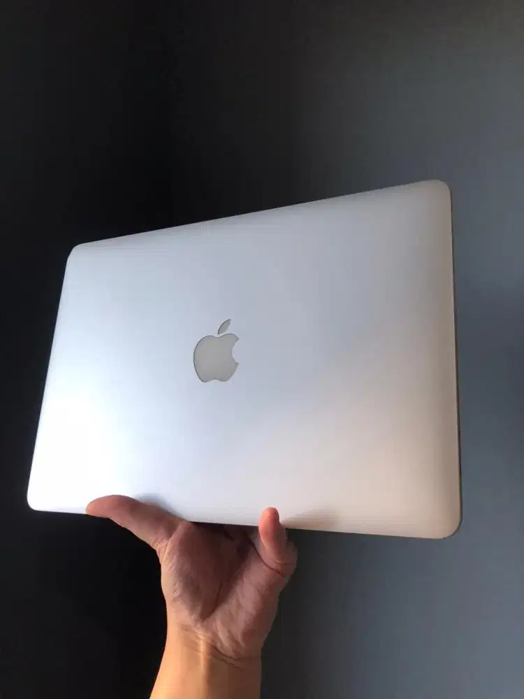 Macbook Air 13 ibox 2017 + Bonus