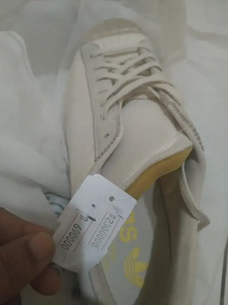 Sepatu adidas original
