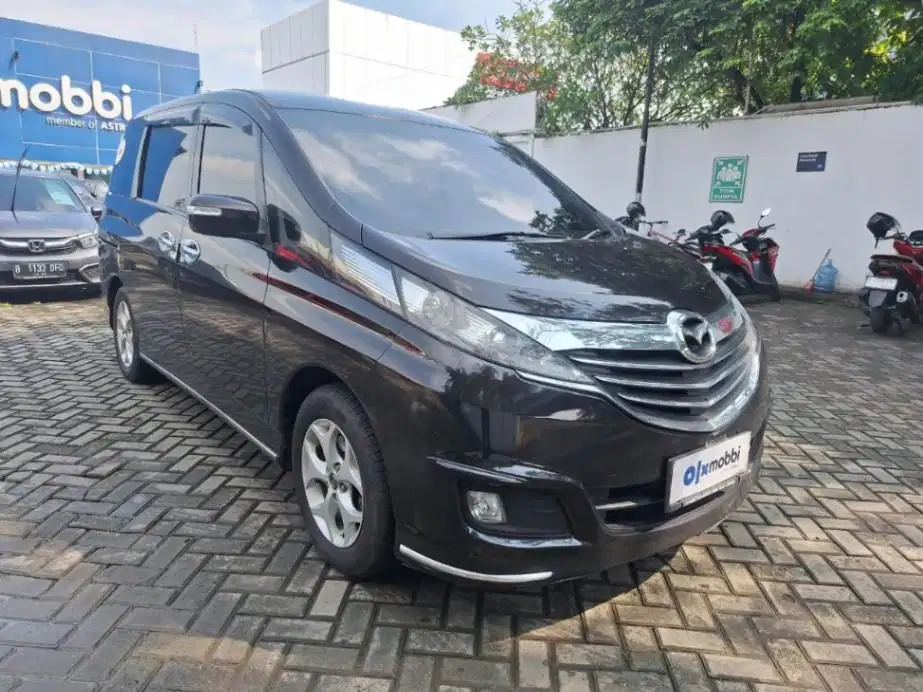 DP MURAH Mazda Biante 2.0 Bensin-AT 2014 Hitam CNIRB