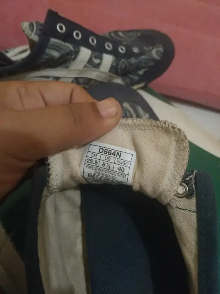 Sepatu onitsuka tiger