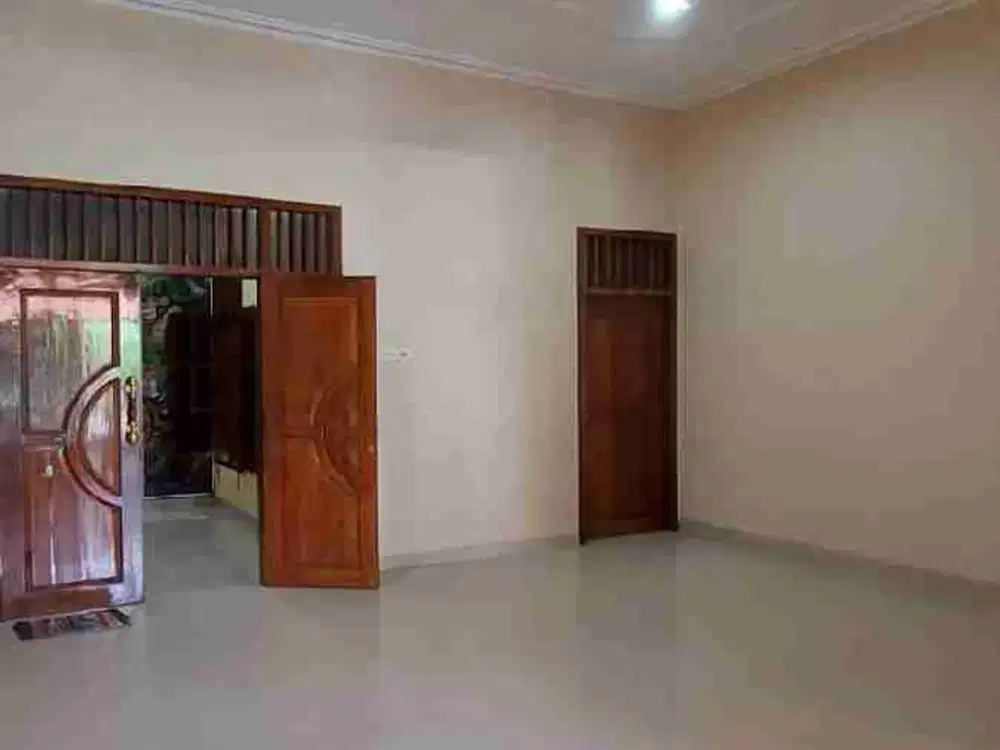 Disewakan Rumah Cantik di Babatan Pantai