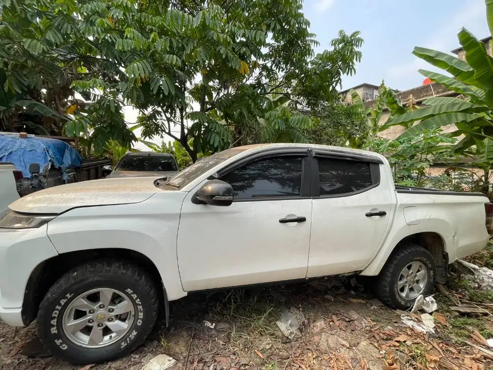 MITSUBISHI TRITON DC GLS 4X4 MT 2022