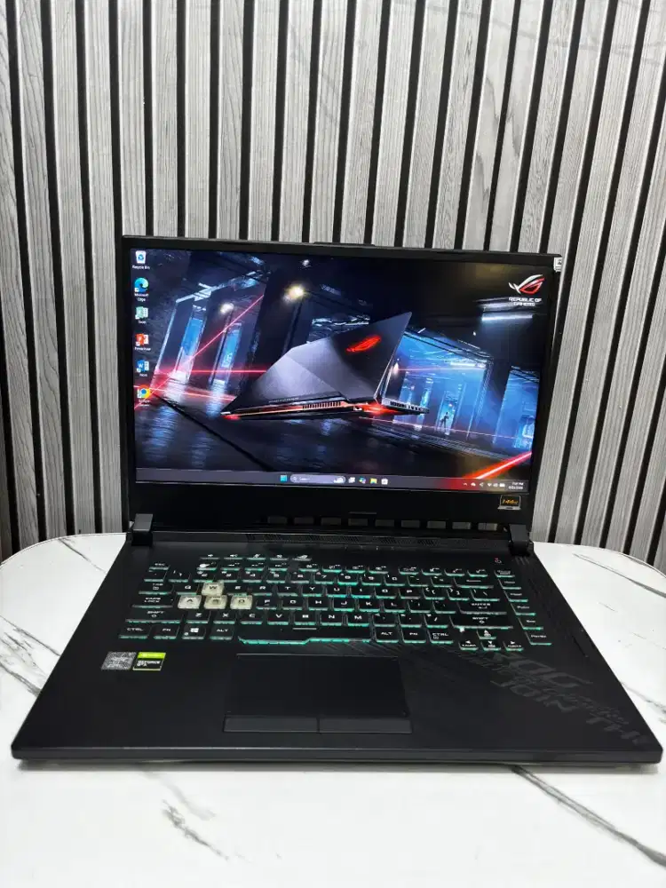 Asus ROG G512LI-Core i7-10870H
