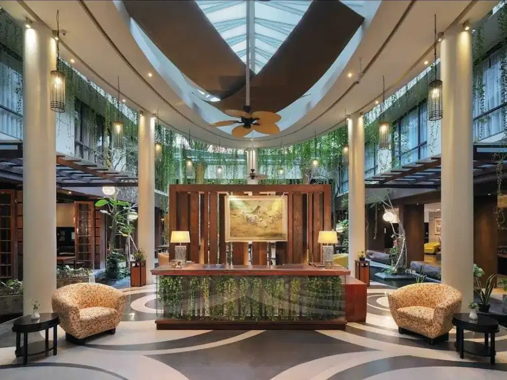 Luxury Hotel 4th Star Category Premium Location Sunset Road Mainroad