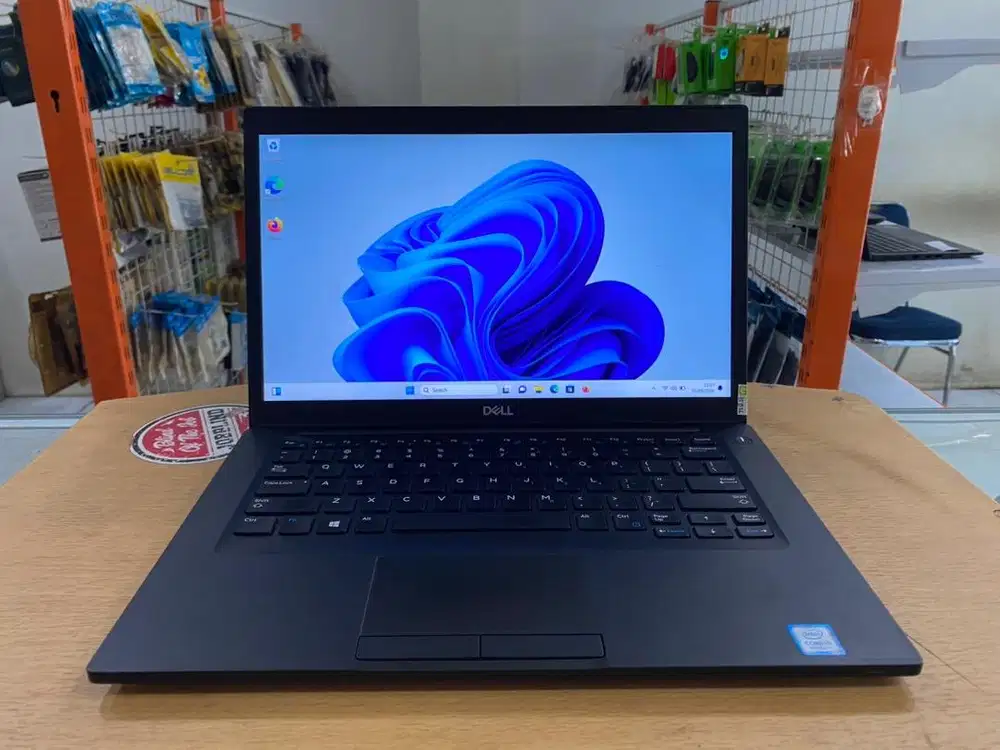 DELL Latitude E7490 Core i5Gen8 Ram 8GB SSD 256GB FHD Slim Mulus