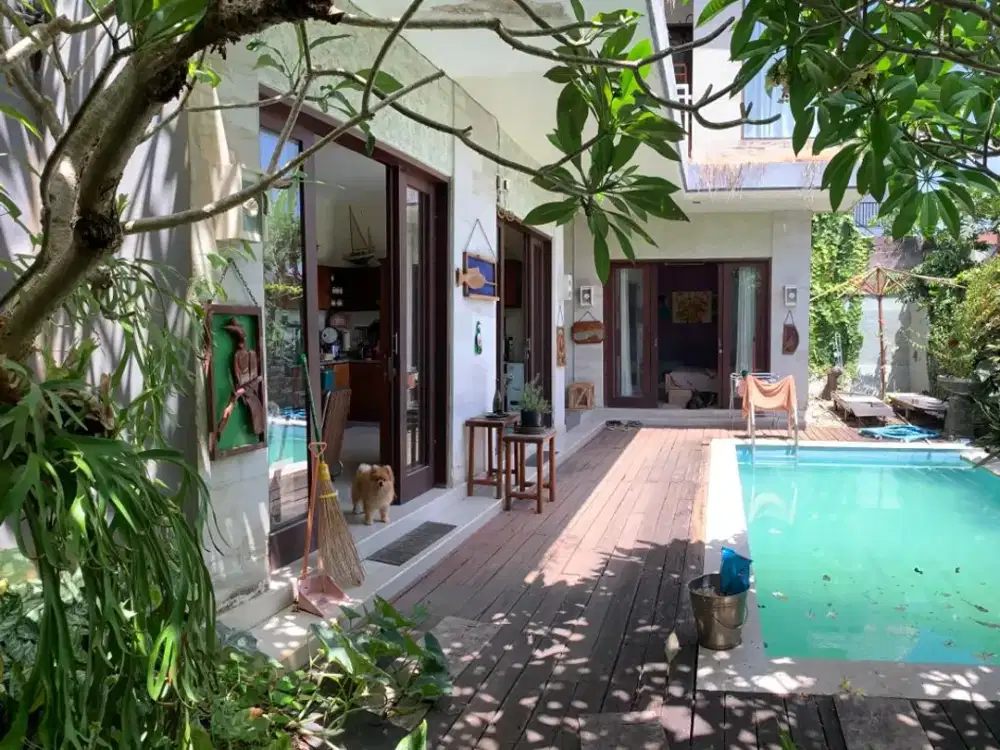 Villa 2 Lantai dengan 3 Bedrooms di Ungasan