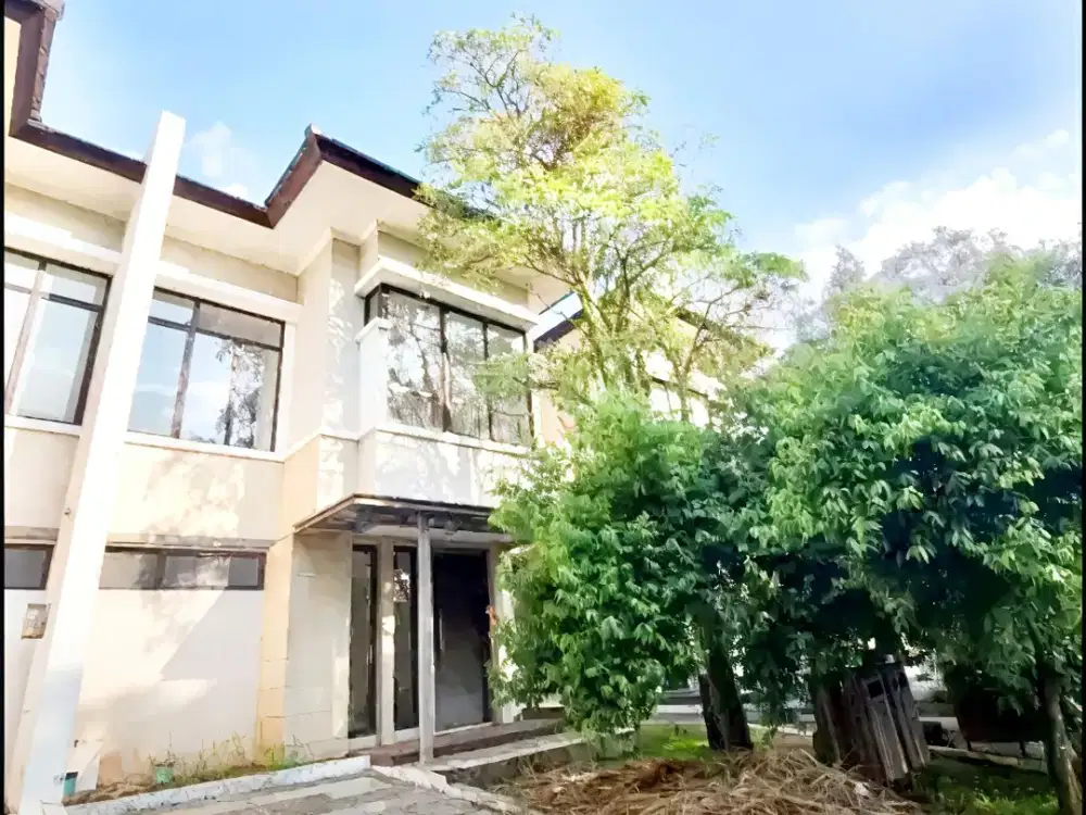 Dijual Rumah BSD Eminent Illustria 7x18 depan Taman!