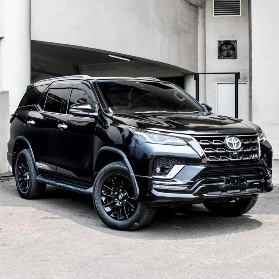(CASH) Toyota Fortuner VRZ GR 2.8 2023