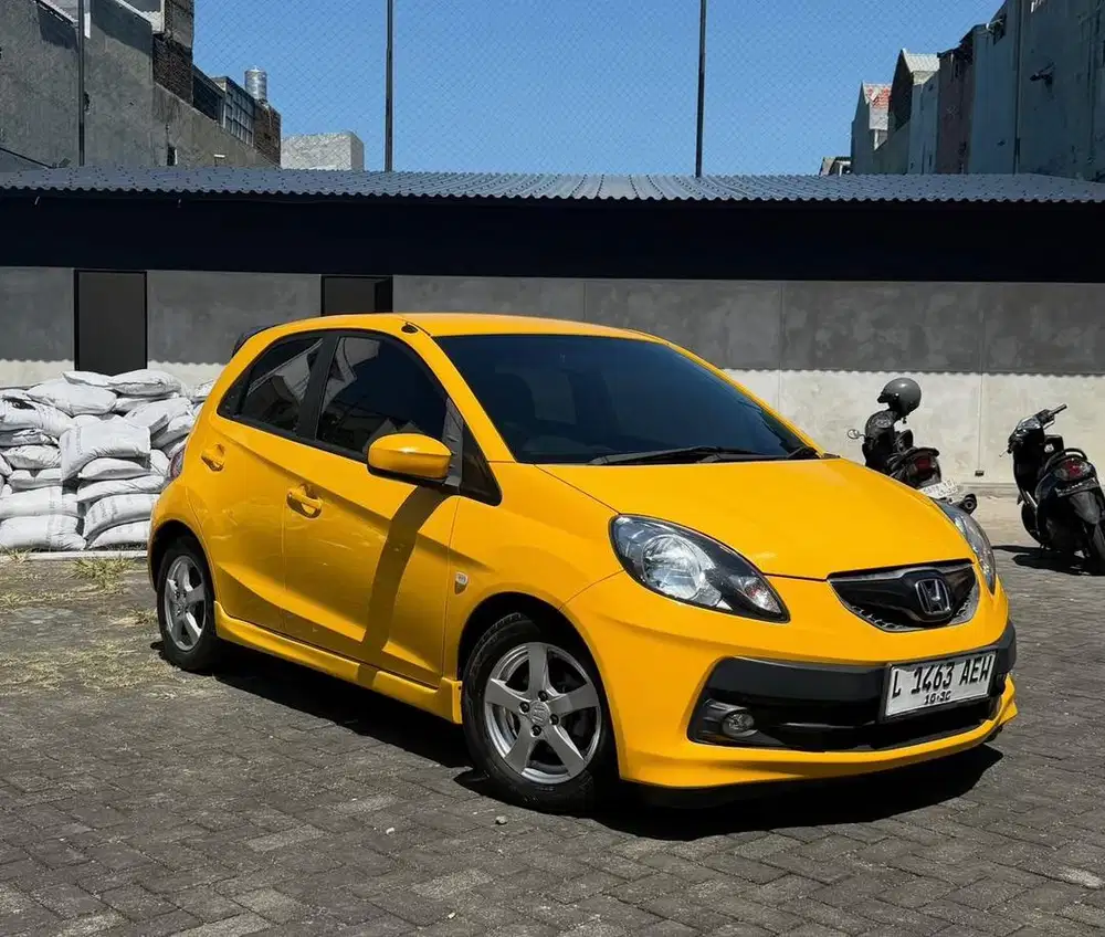 Honda Brio 2015 type E matic low km