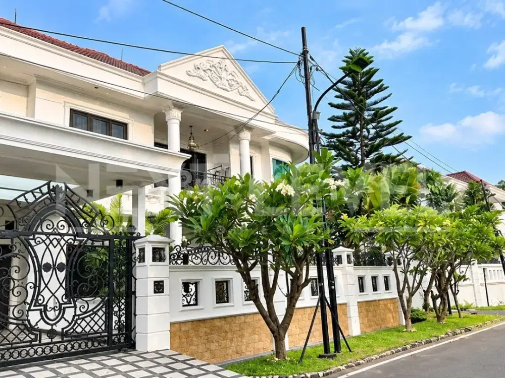 Rumah Mewah Hook Hadap Timur Di Jalan Kayu Putih Pulo Gadung