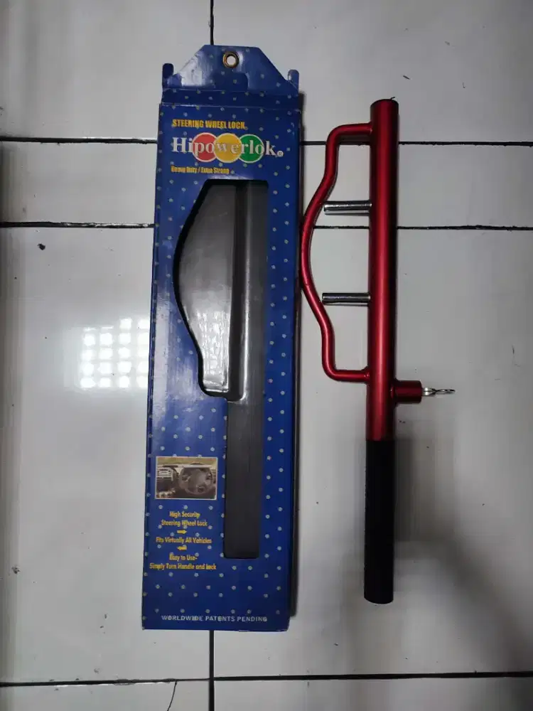 Kunci stir mobil