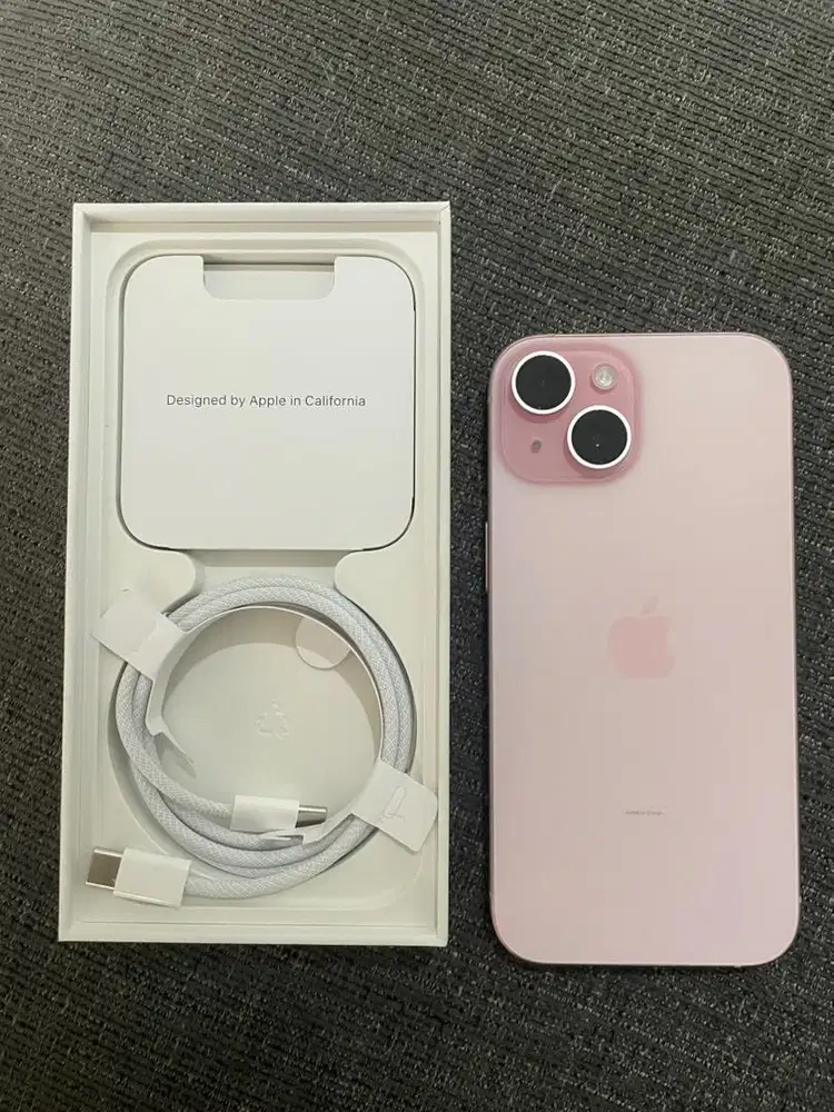 iPhone 15 256GB