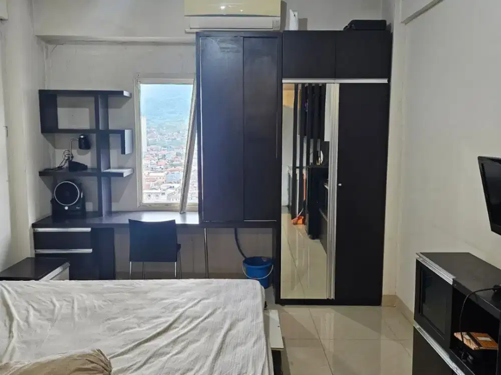 DIJUAL APARTEMEN PINEWOOD JATINANGOR – STUDIO FULL FURNISHED – LANTAI 26