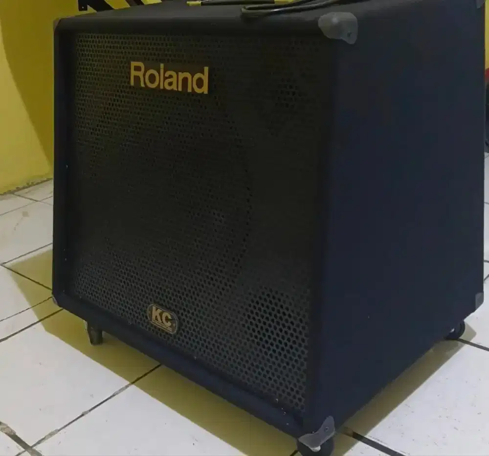 Ampli Roland KC