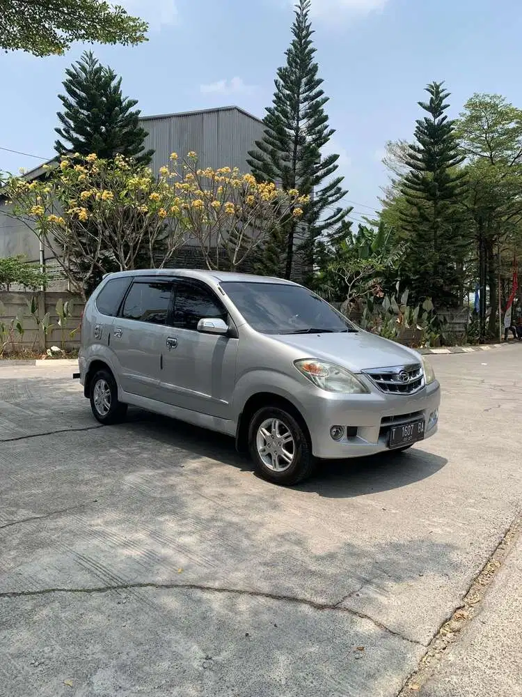 Daihatsu Xenia 2010 Bensin