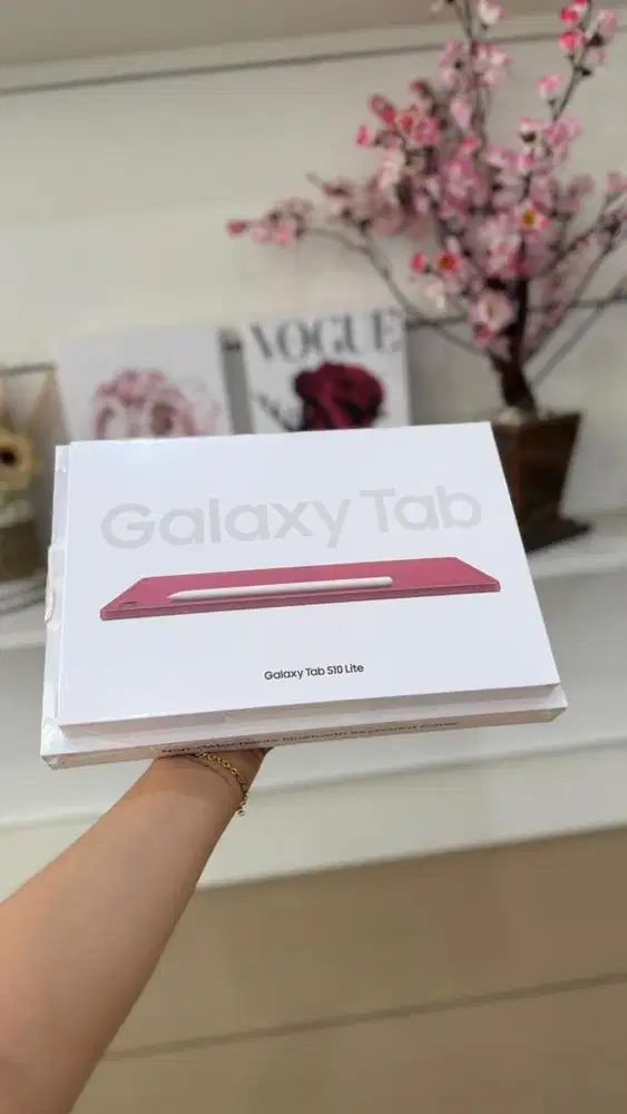 Samsung Galaxy Tab S10 Lite Free Bookcover Keyboard