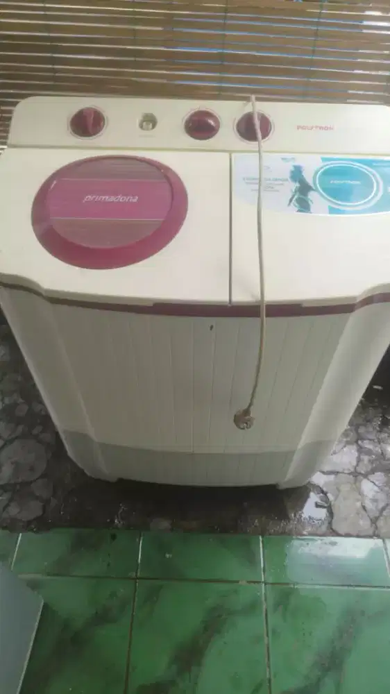 Sn Cuci kpsitas 8kilo Polytron normal