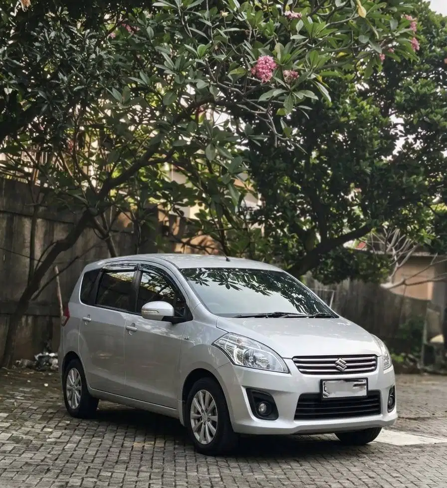 Suzuki Ertiga GX Low km istimewa