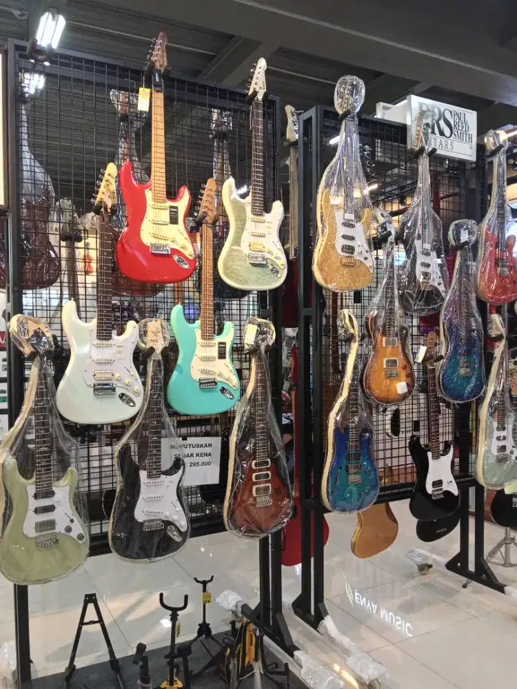 Alat Musik Gitar Piano Baru Hawila
