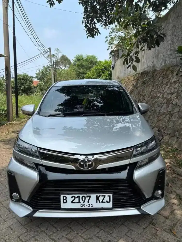 Toyota Veloz 1.5 Matic 2021 Tangan 1 Cat Orisinil Pajak 2027