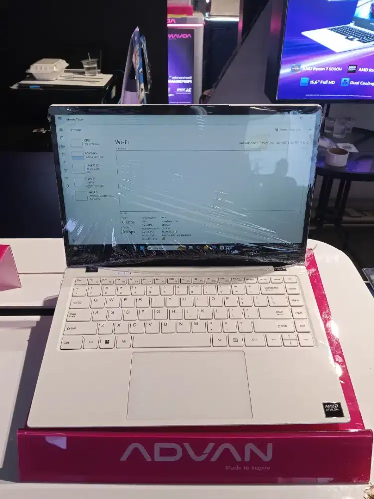Laptop PC Baru Asus Putih