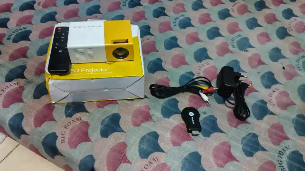Proyektor mini / mini projector