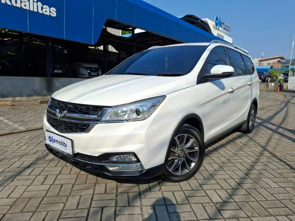 Wuling Cortez 1.5 CT Lux Bensin-AT 2021
